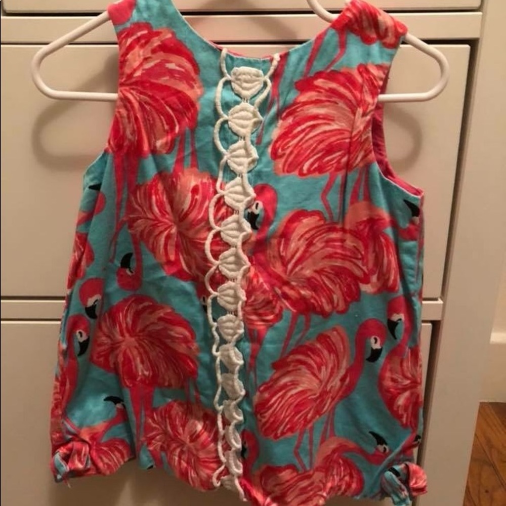 Lilly Pulitzer gimme some leg